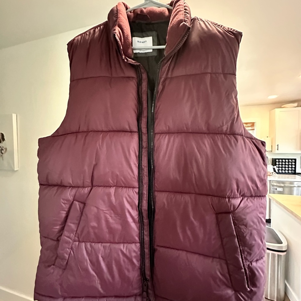 Men's Burgundy Puffer Vest